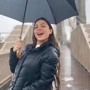 Meet your Posher, Laura